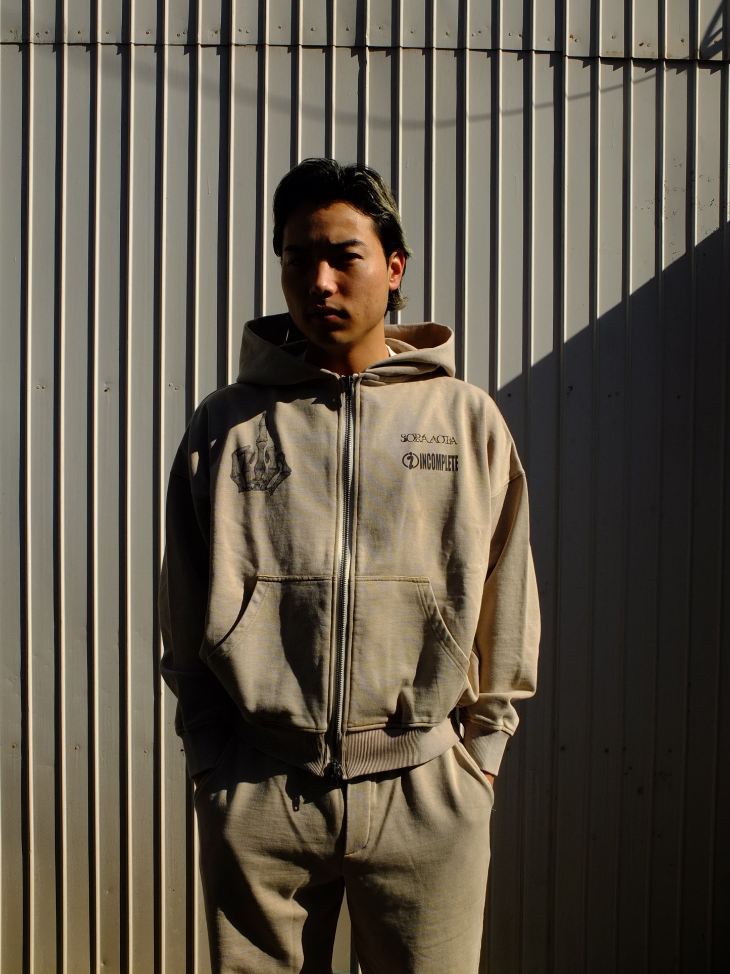 Faded zip hoodie (SORA AOTA) -IVORY-